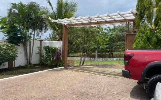Hermosa casa para venta en el área de playas de Panamá Oeste! – MLS 17186