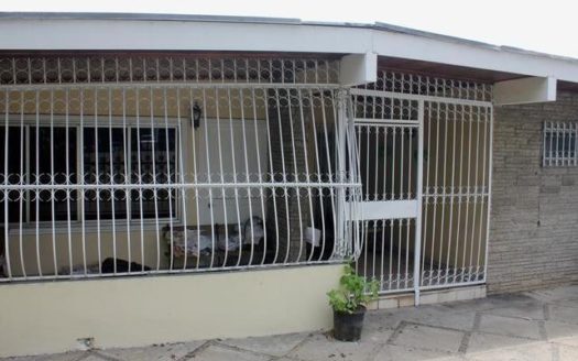 Se Alquila – Casa Comercial – El Paical – MLS 18215