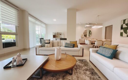SE ALQUILA CASA – THE GROVE – AMOBLADO – MLS 21928