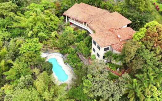 Altos del Maria Lujosa Residencia – MLS 21915
