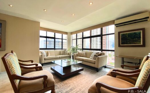 Apartamento de Dos Niveles en San Francisco – MLS 22300
