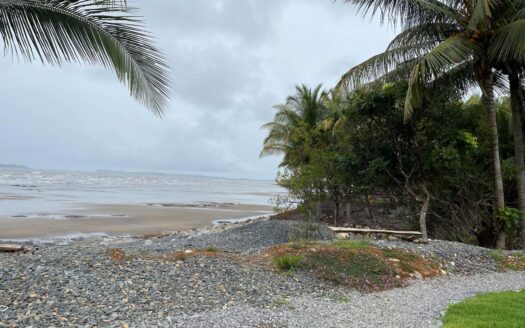 Su casa de playa de lujo en un terreno generoso – MLS 21382