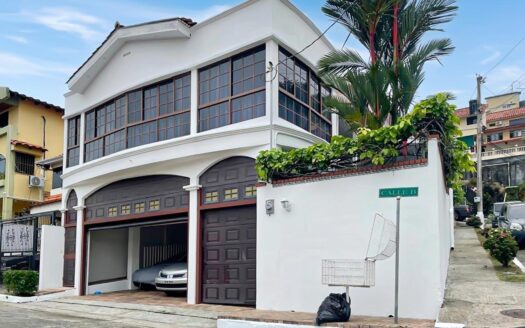 CASA EN VENTA URB. LIMAJO – MLS 21140