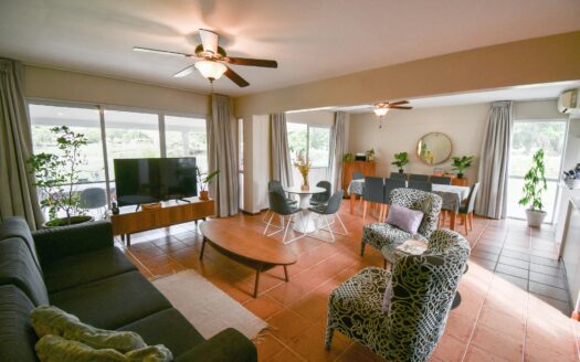 Elegante casa en Costa Blanca Golf & Villas – MLS 21894