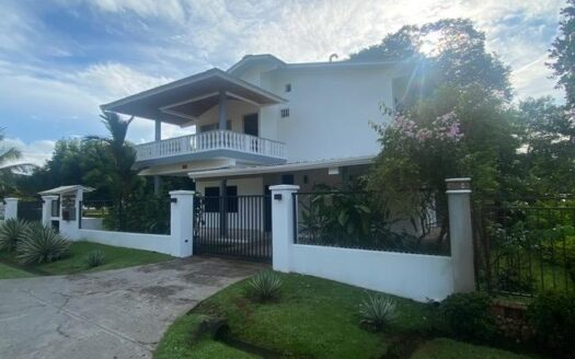 HERMOSA CASA EN URBANIZACIÓN LAS PERLAS – MLS 20637