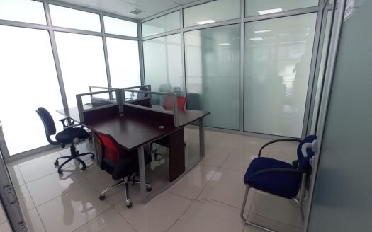 Se vende oficina Business Center, piso completo – MLS 22062