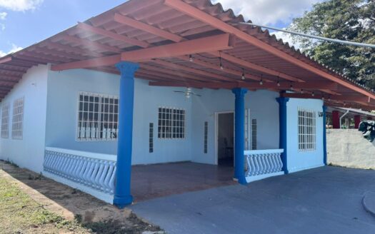 Venta de casa en Los Castaños, Fuente del Chase, La Chorrera – MLS 21674