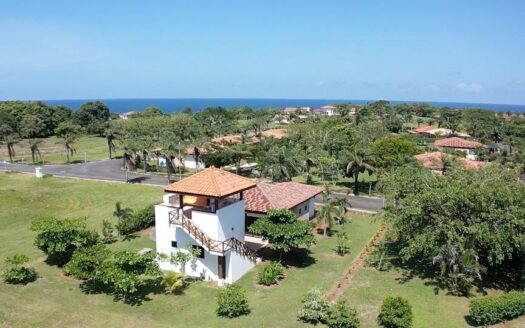 Alquiler de Casa en Andrómeda, Pedasí – MLS 21635