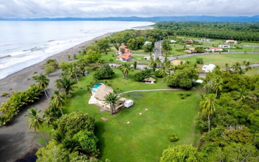 Lote para construir en CoCo Beach. A una cuadra de la playa – MLS 21623