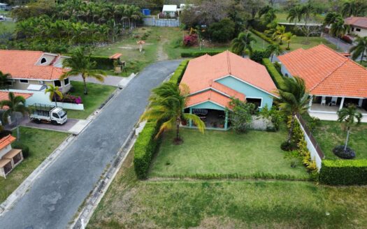 “Venta de casa de 2 recámaras en residencial exclusivo a 5 min de Coronado” – MLS 19665