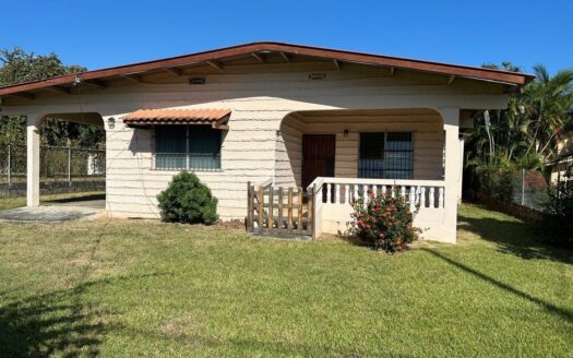 CASA LAS BRISAS – MLS 22080