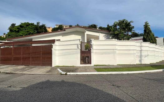 Venta Casa en Betania – MLS 22051