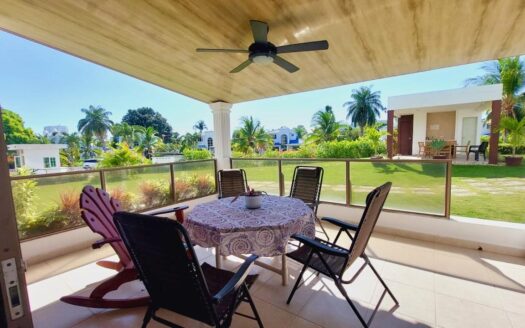 Se vende y alquila apartamento amoblado en P.H Playa Blanca, Villa Azul – MLS 21602