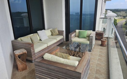 Condominio de 3 habitaciones con increíbles vistas en Vistamar Golf – MLS 21567