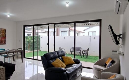 Residencia amoblada en Riverview, Costa Verde, La Chorrera – MLS 21534