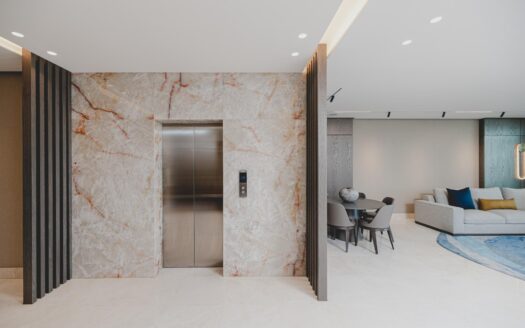 Elegancia y Exclusividad frente — Almar – MLS 21451