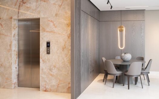 Elegancia y Exclusividad frente — Almar – MLS 21451