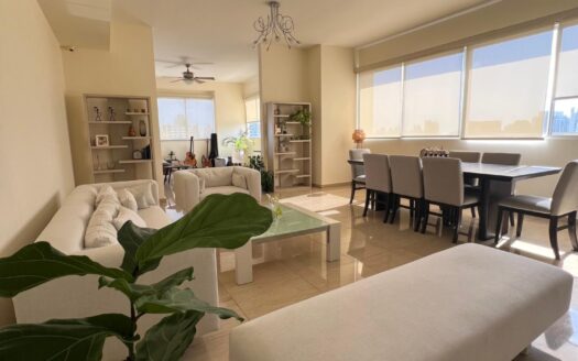 AMPLIO Y LUMINOSO APARTAMENTO EN PH PORTANOVA – MLS 21758