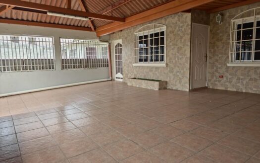 DON BOSCO URB. TEREMAR CASA EN VENTA – MLS 21713