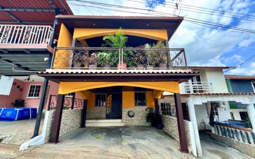 Venta de Casa Duplex 2 pisos, Villas el Naranjal Pedregal – MLS 21730