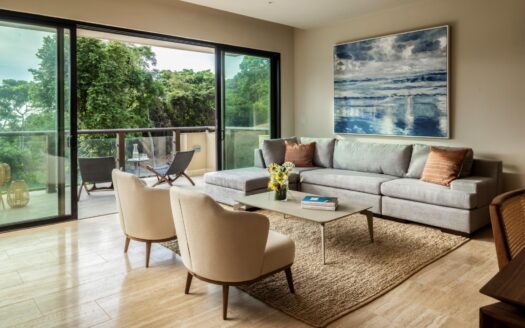 La Peninsula Club Residence – MLS 20442