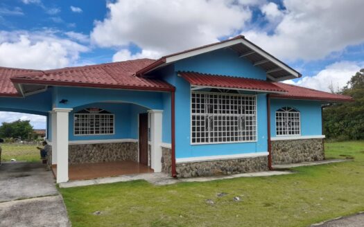 Casa de montaña en venta en El Frances – MLS 21051