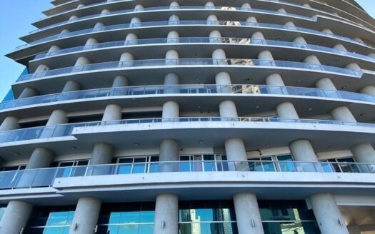 Yacht Club Piso Altos – Amoblado – MLS 20976