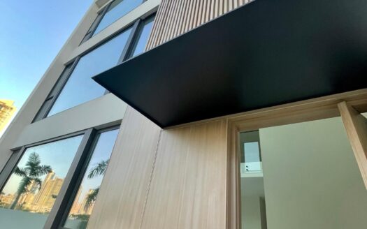 C3 Villa: Elegancia Inteligente y Acogedora – MLS 20683