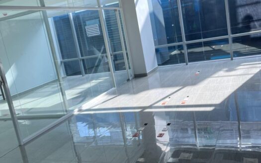 Alquiler de oficina de 135mts2, en Santa María Bus – MLS 21743