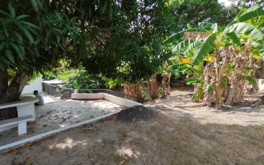 Casa Vía a El Valle de Antón. Amplio Terreno. Precio Negociable – MLS 20400
