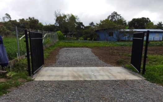 Propiedad cercada lista para construir en Volcán – MLS 20900