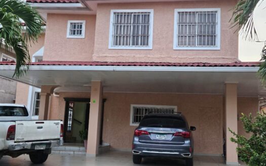 Ciudad de Sol Albader Vendo Casa – MLS 20577