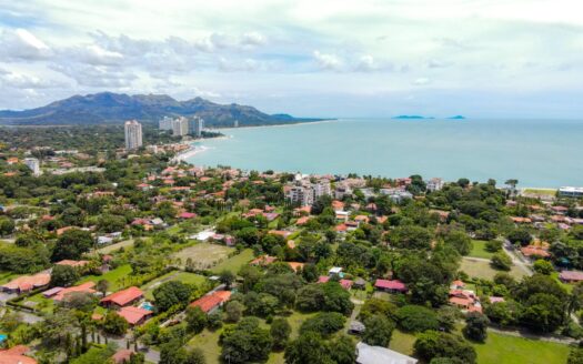 Impresionante Condominio en Coronado Golf Tower Panamá – MLS 20538