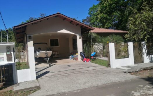casa en venta en esquina – MLS 20649