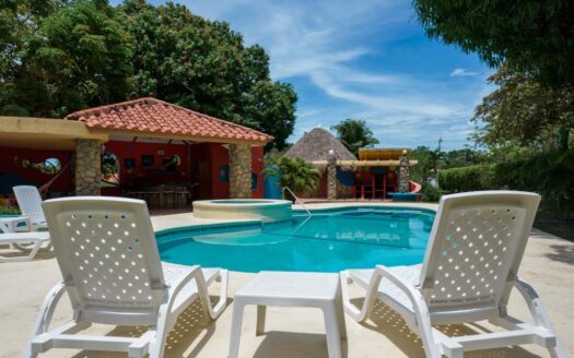 Hacienda de 6 Recámaras en 3,000 m2 en Coronado Panamá – MLS 20183