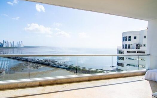 EN VENTA APARTAMENTO EN COCO DEL MAR – MLS 22382