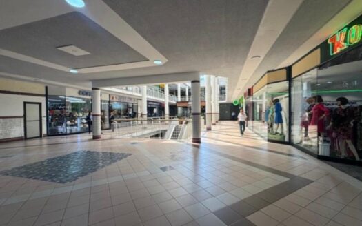 Local comercial en Centro Comercial Plaza Concordia, actualmente alquilado – MLS 22723