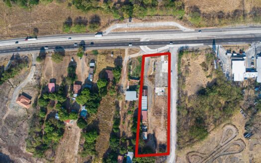 Via Interamericana terrenos con mini depositos – MLS 20521
