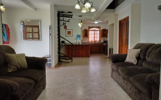 Se renta casa en Boquete, Emerald Drive – MLS 22799