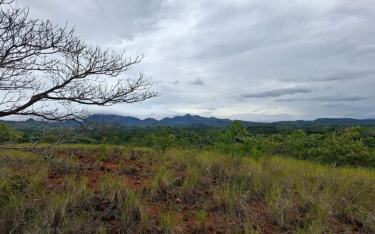 ¡Vistas de 360 grados del océano y las montañas! – MLS 22765