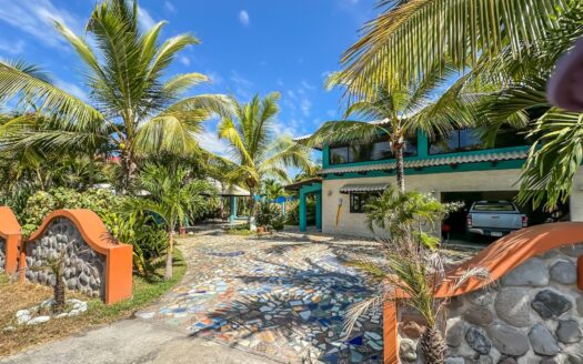 Casa de Playa de 3 Recámaras en Playa La Barqueta Panamá – MLS 21621