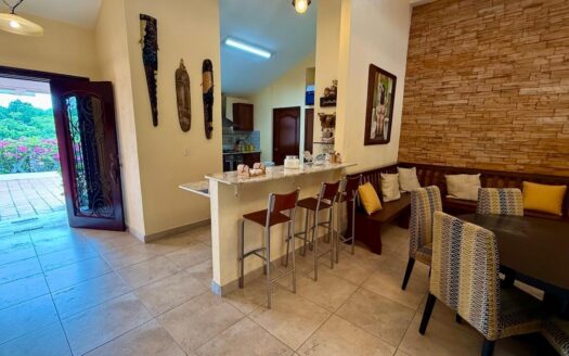 CASA UNIFAMILIAR-CLUB ECUESTRE – MLS 22787