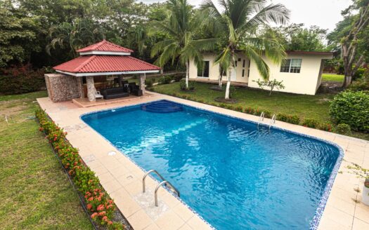 Casa en Alquiler o Venta en Las Uvas, San Carlos – MLS 22683
