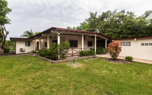 Casa en Alquiler o Venta en Las Uvas, San Carlos – MLS 22683