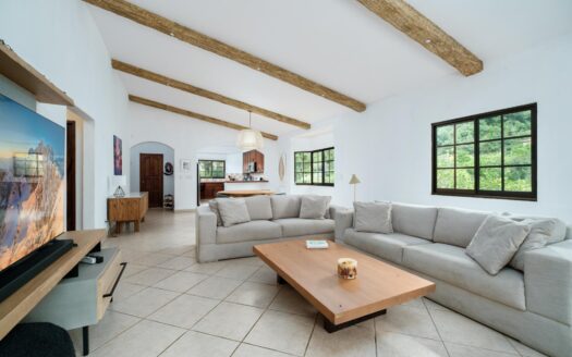 Condominio superior en Valle Escondido con impresionantes vistas – MLS 22784