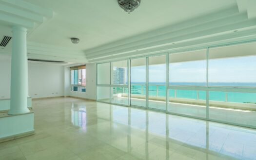 Venta de apartamento en Ave. Balboa P.H Vista Marina – MLS 21672