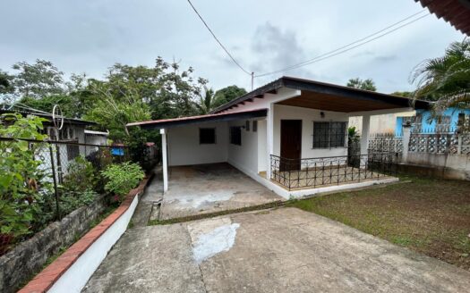 Casa en Venta o Alquiler en La Chorrera – MLS 22781