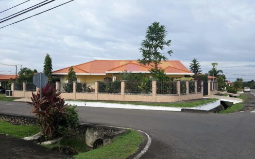 HERMOSA CASA EN VENTA – MLS 19767