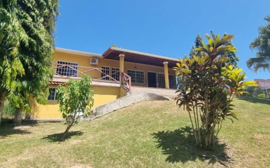 Casa de campo de 4 habitaciones en Valle Village, Las Uvas, Panamá. – MLS 21846