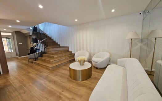 VENTA DE EXCLUSIVA CASA CON PISCINA EN VILLA LUCRE – MLS 22211